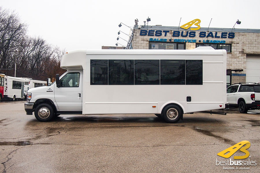 2024 Ford E450 Shuttle