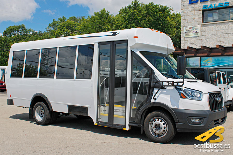 14 pax Chevy Express