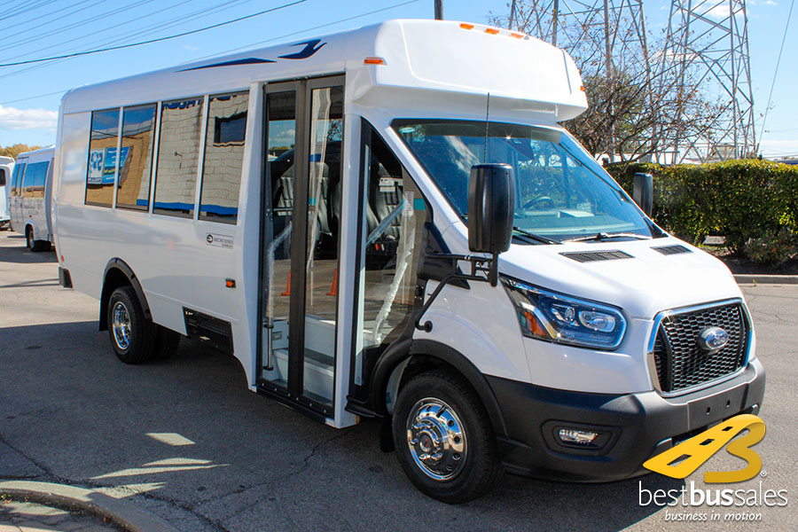 14 pax Chevy Express